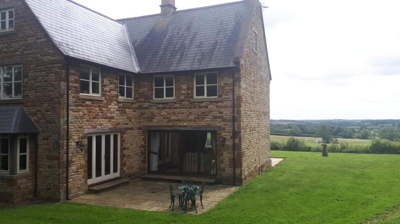 Cockley Hill Farm Bed & Breakfast Brackley  Extérieur photo